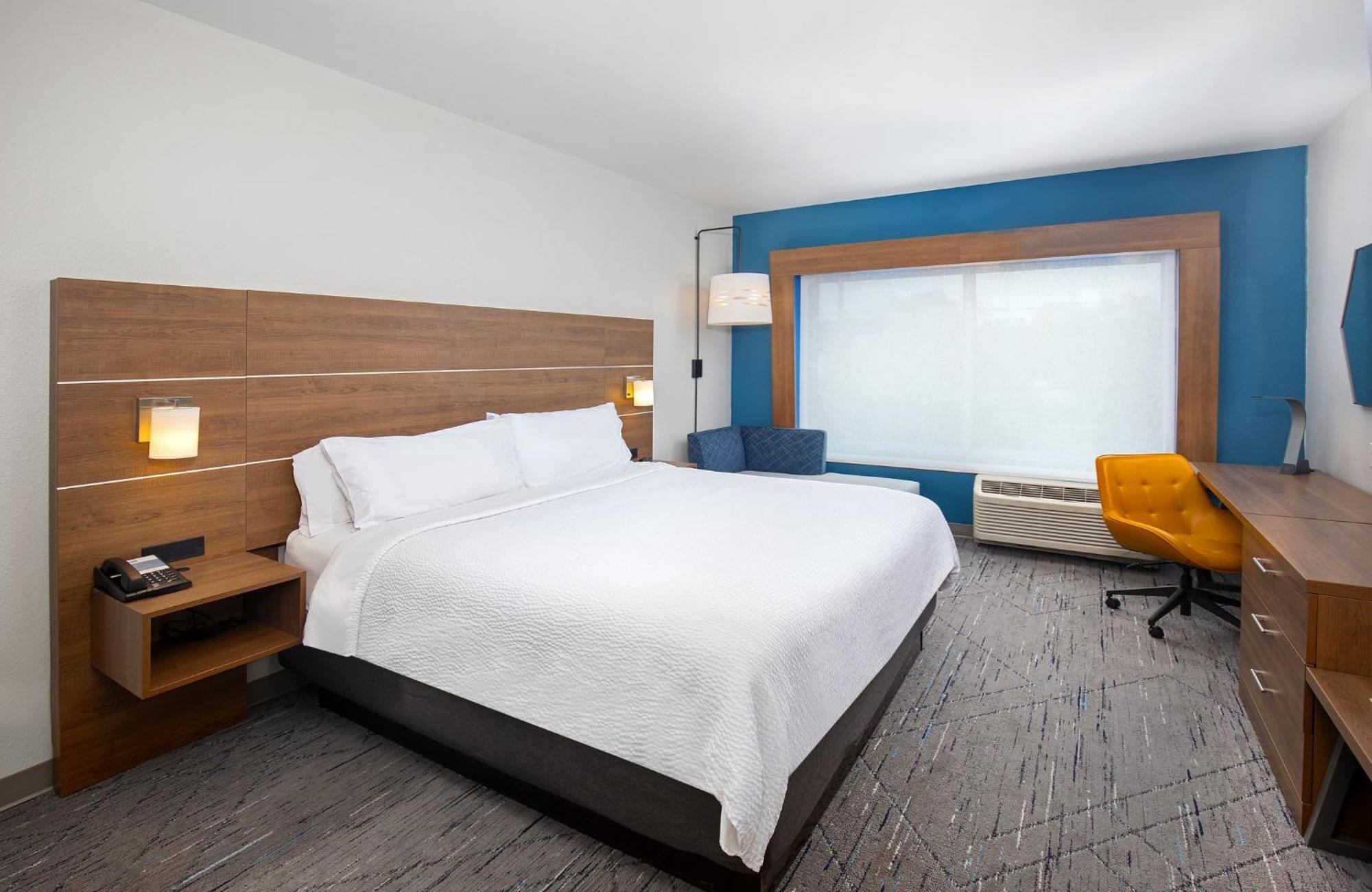 Holiday Inn Express & Suites - Carrollton West By Ihg Exterior photo
